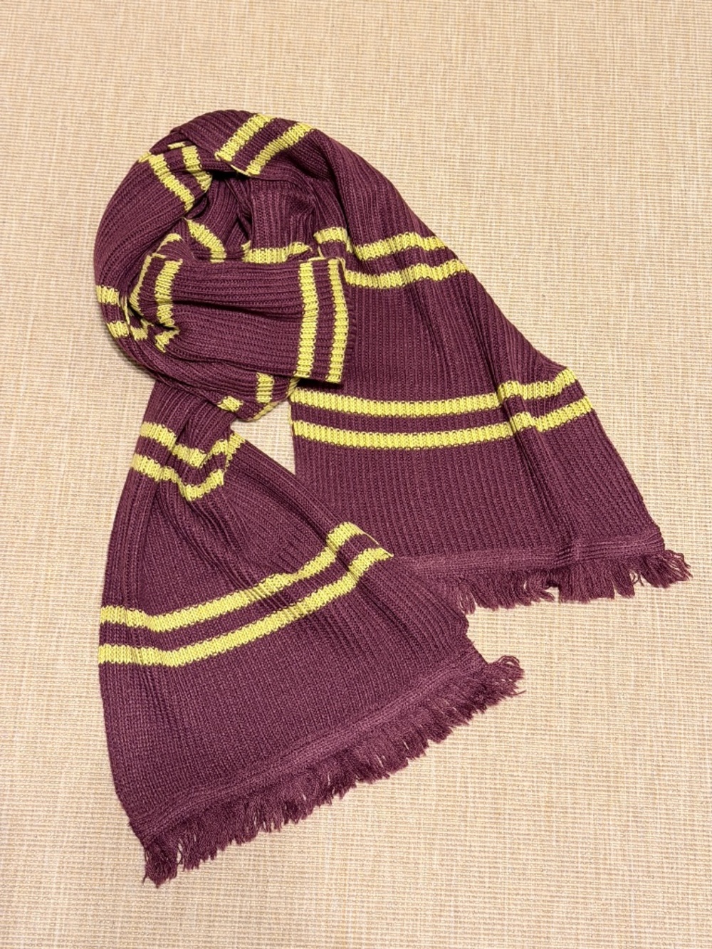 UNIVERSAL STUDIOS | The Wizarding World of Harry Potter Gryffindor Scarf